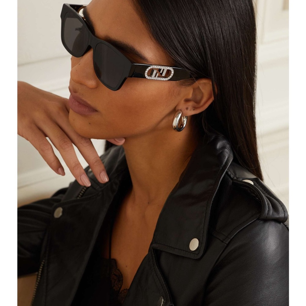 FENDI Embellished O'Clock Logo Acetate Rectangle Sunglasses 💯 authentic